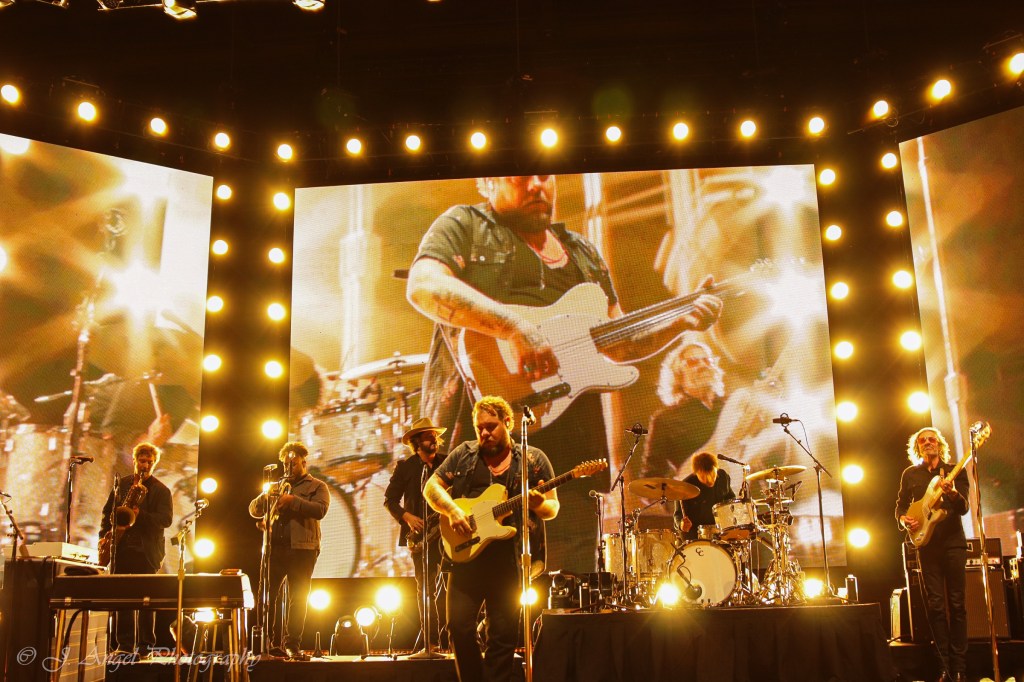 Nathaniel Rateliff & The Night Sweats Holiday&nbsp;Show